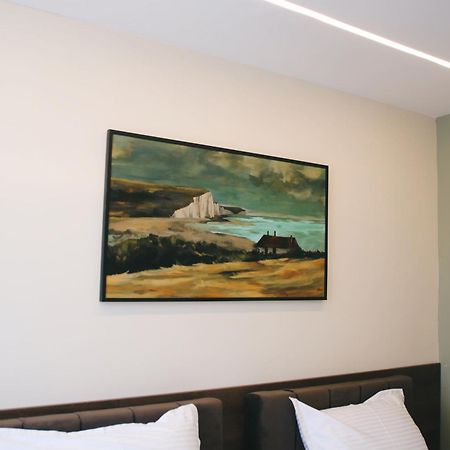 Hotel Rozafa Suhareke Exteriör bild